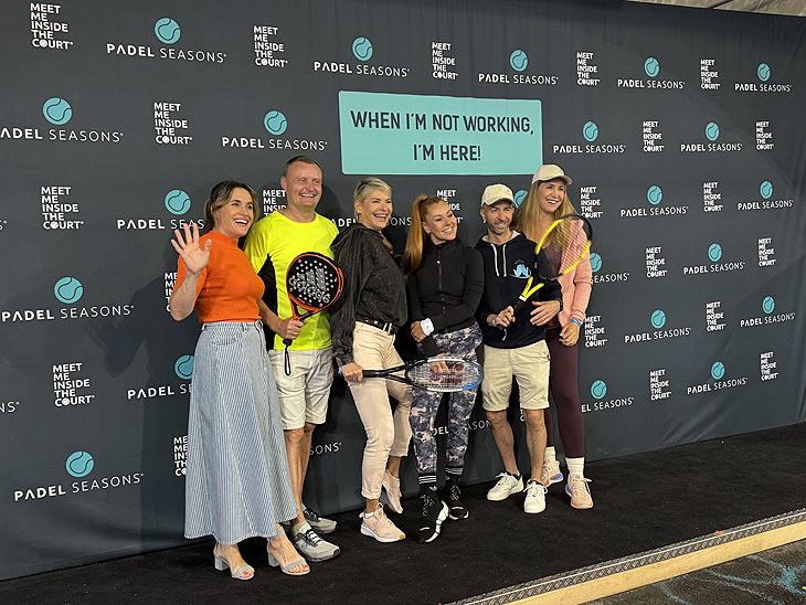 MySportFriend App-Präsentation mit Birgit Nössing,  App Gründer Kai Wilhelm, Barbara Klein, Tiger Kirchharz,  AppGründer Manuel Forster, und Anja Gräfin von Keyserlingk (©Foto: Martin Schmitz)